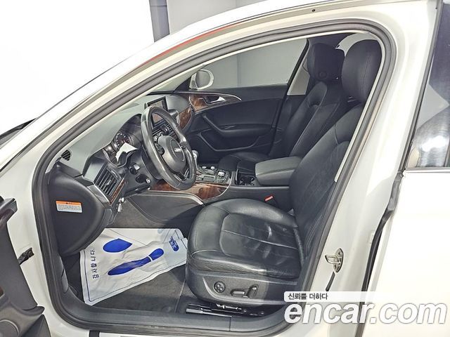 Audi A6 2012 — photo 11