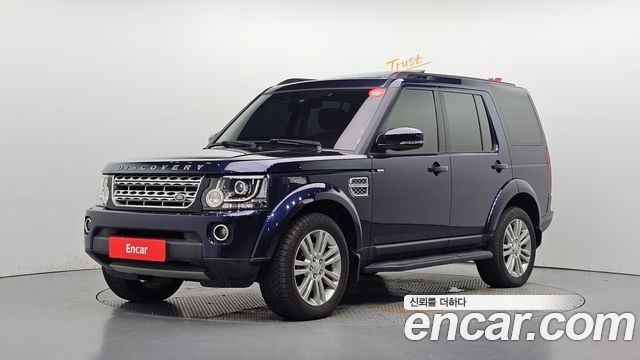 Land Rover Discovery 2016 — photo 1