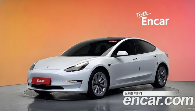 Tesla Model 3 2022 — photo 1