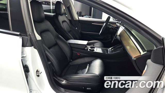 Tesla Model 3 2022 — photo 16