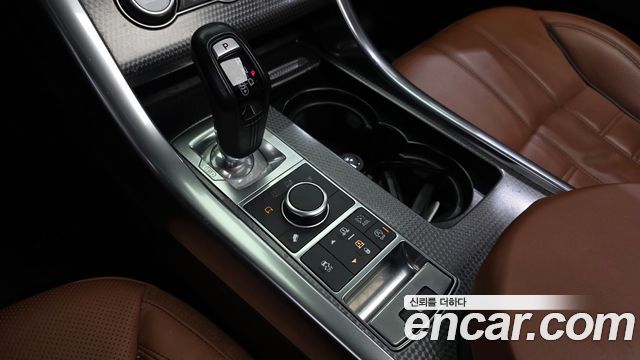 Land Rover Range Rover Sport 2016 — photo 9