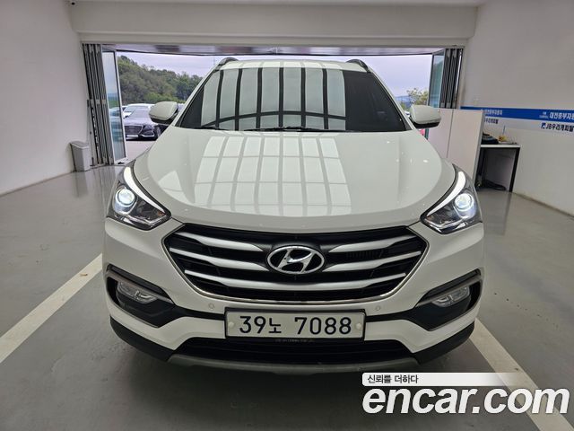 Hyundai Santafe 2018 — photo 3