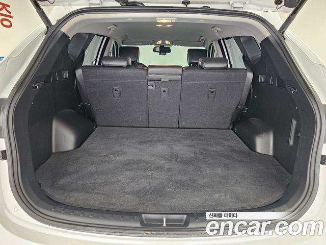 Hyundai Santafe 2018 — photo 16