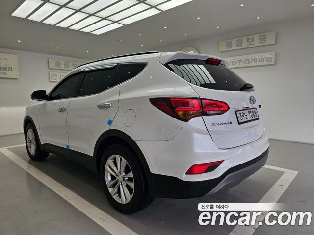 Hyundai Santafe 2018 — photo 18