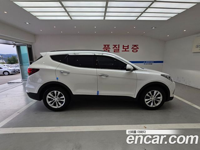 Hyundai Santafe 2018 — photo 19