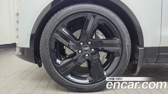 Land Rover Discovery 2024 — photo 5