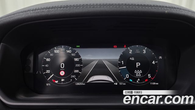Land Rover Discovery 2024 — photo 11