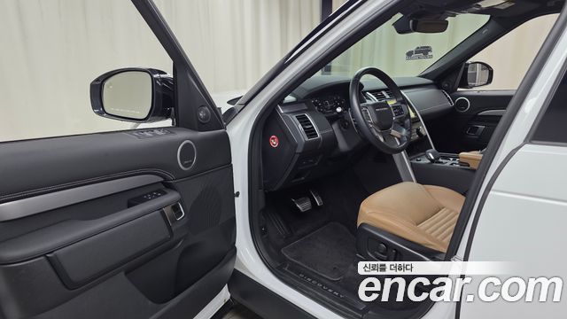 Land Rover Discovery 2024 — photo 13