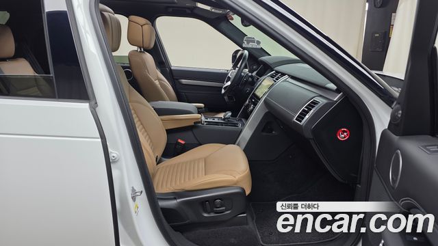 Land Rover Discovery 2024 — photo 17