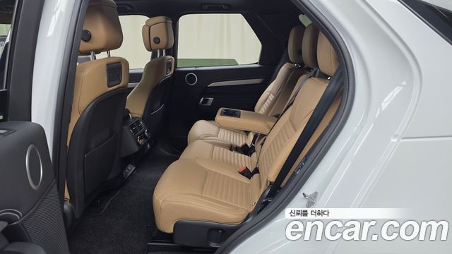 Land Rover Discovery 2024 — photo 18