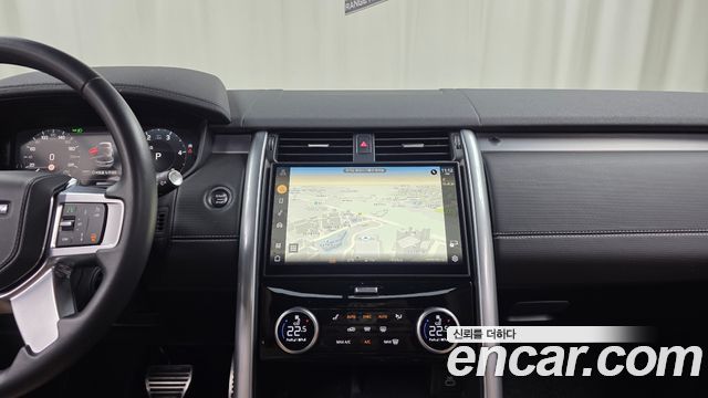 Land Rover Discovery 2024 — photo 20