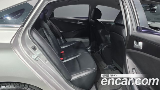 Hyundai Sonata 2013 — photo 12