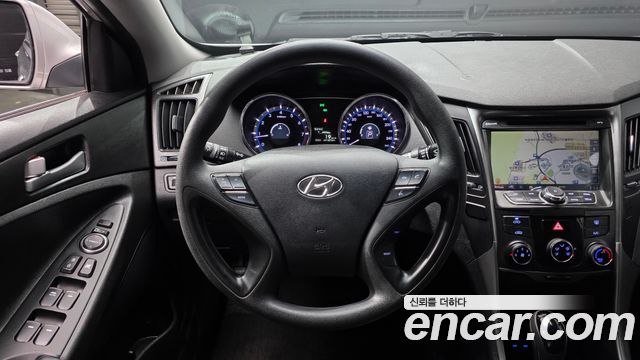Hyundai Sonata 2013 — photo 13