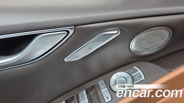 Genesis G80 2021 — photo 28