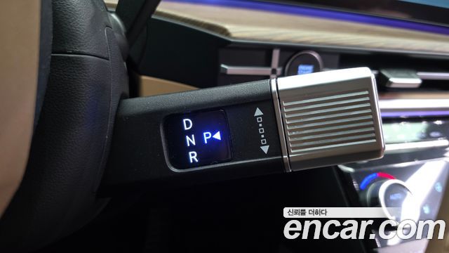 Hyundai Santafe 2025 — photo 12
