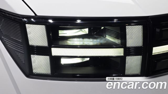 Hyundai Santafe 2025 — photo 8