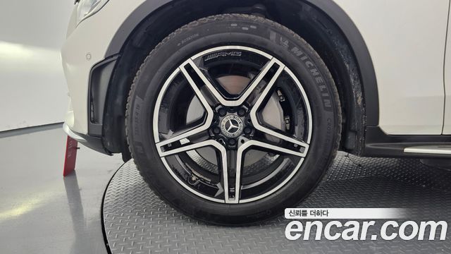 Mercedes-Benz GLC-Class 2021 — photo 5