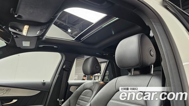 Mercedes-Benz GLC-Class 2021 — photo 19