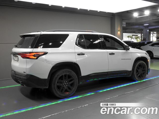 Chevrolet Korea Traverse 2023 — photo 2