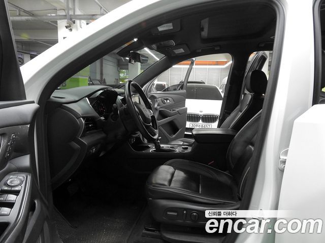 Chevrolet Korea Traverse 2023 — photo 10
