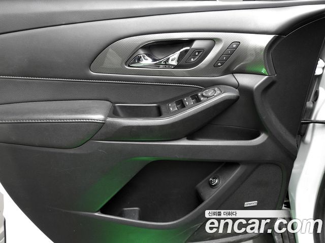 Chevrolet Korea Traverse 2023 — photo 15