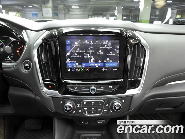 Chevrolet Korea Traverse 2023 — photo 18