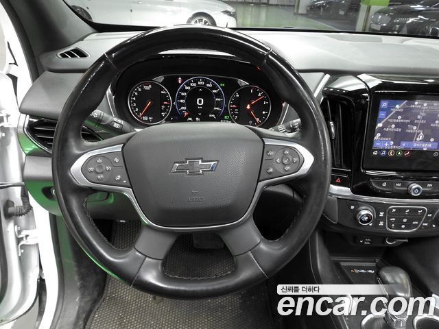 Chevrolet Korea Traverse 2023 — photo 20