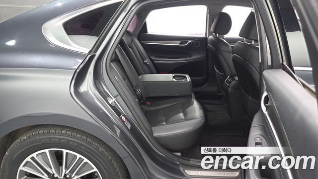 Hyundai Grandeur 2018 — photo 17