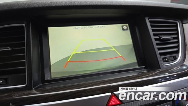 Genesis G80 2017 — photo 14