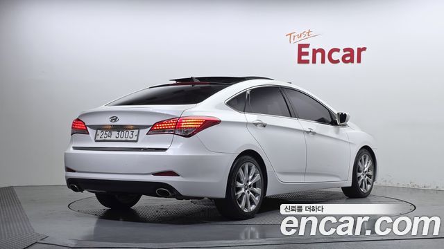 Hyundai i40 2012 — photo 2