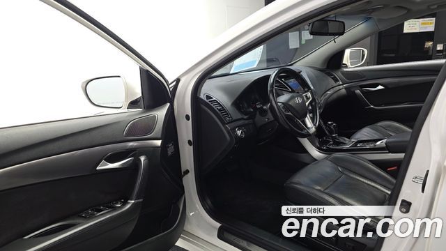 Hyundai i40 2012 — photo 13