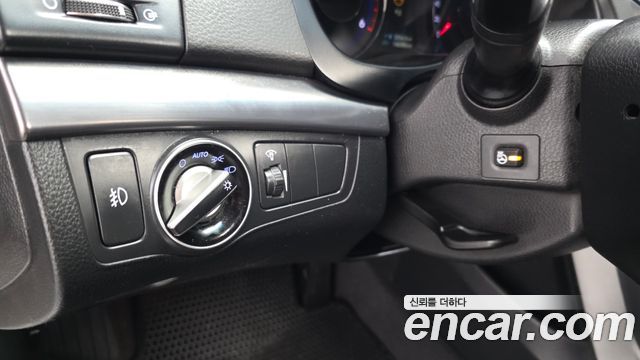 Hyundai i40 2012 — photo 23