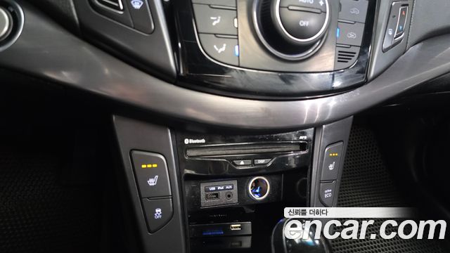 Hyundai i40 2012 — photo 24