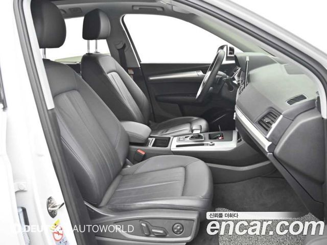 Audi Q5 2021 — photo 10