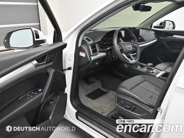 Audi Q5 2021 — photo 11
