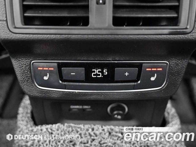 Audi Q5 2021 — photo 16