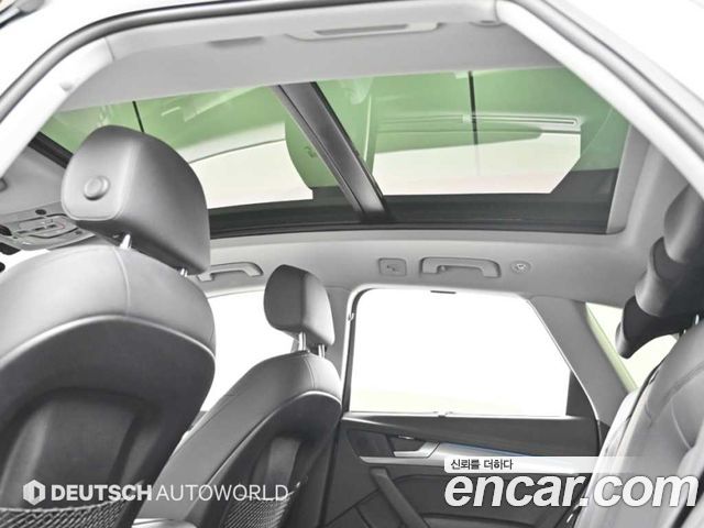 Audi Q5 2021 — photo 18