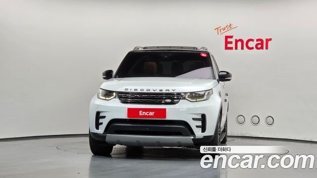 Land Rover Discovery 2018 — photo 3