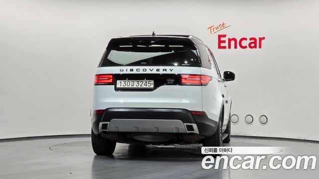Land Rover Discovery 2018 — photo 4