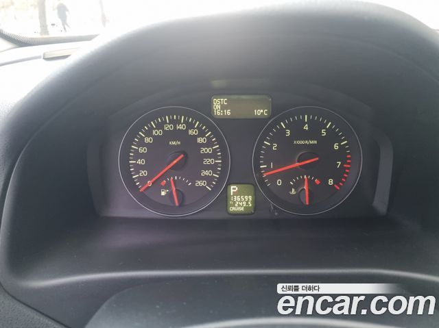 Volvo C30 2010 — photo 7