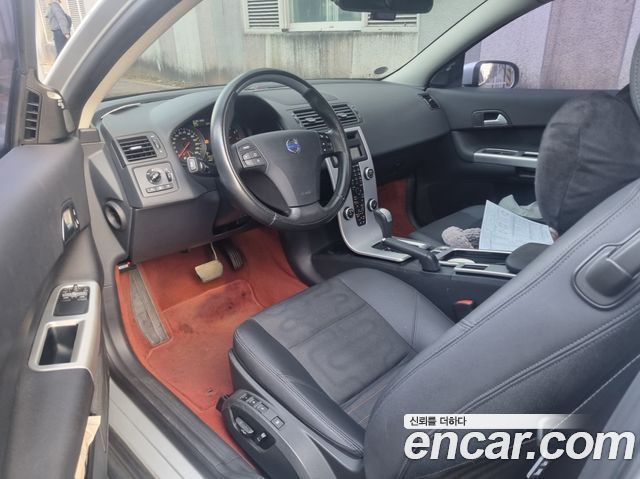 Volvo C30 2010 — photo 11