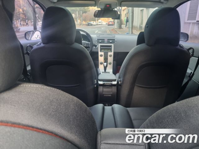 Volvo C30 2010 — photo 12
