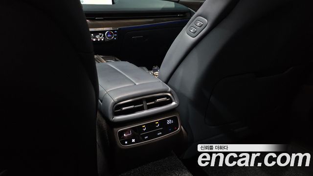 Genesis G80 2021 — photo 38