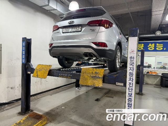 Hyundai Santafe 2016 — photo 2