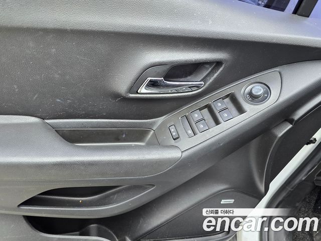 Chevrolet Korea Trax 2017 — photo 13