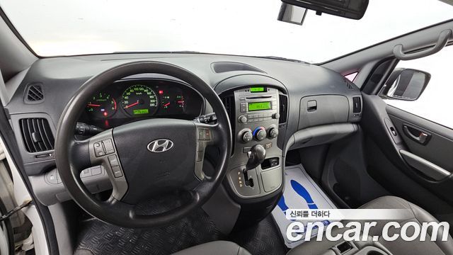 Hyundai Starex 2014 — photo 10
