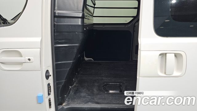 Hyundai Starex 2014 — photo 17