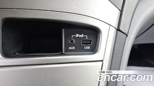 Hyundai Starex 2014 — photo 18