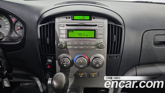 Hyundai Starex 2014 — photo 21