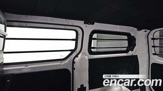 Hyundai Starex 2014 — photo 25
